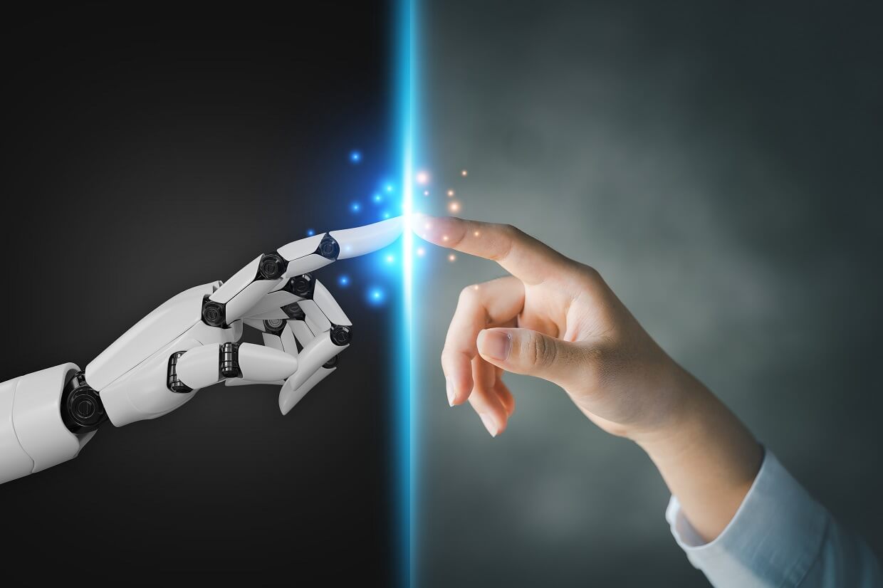 Balancing AI Automation with Human Authenticity in Social Media Marketing