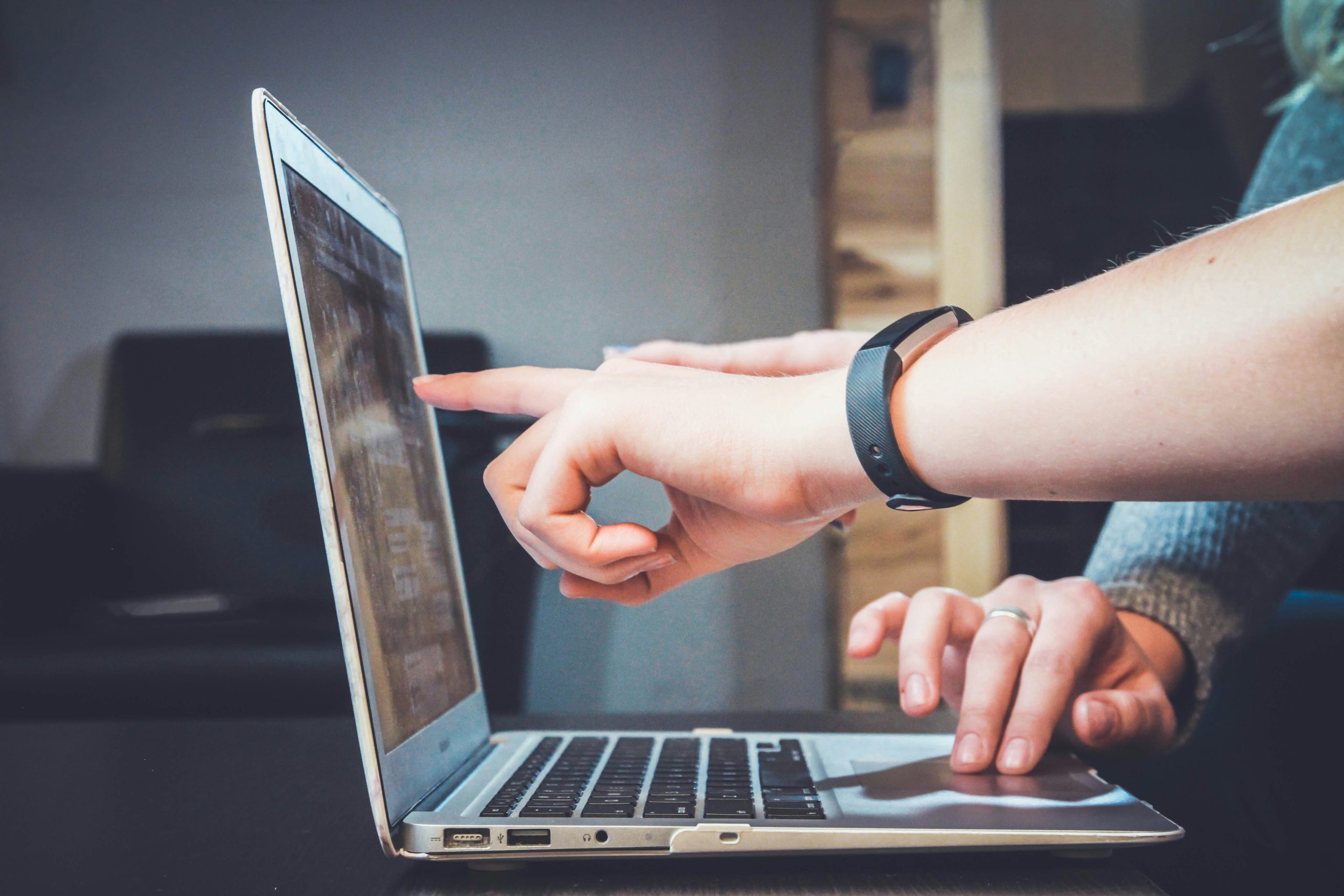 Comment Section Marketing: How to Turn Conversations Into Conversions