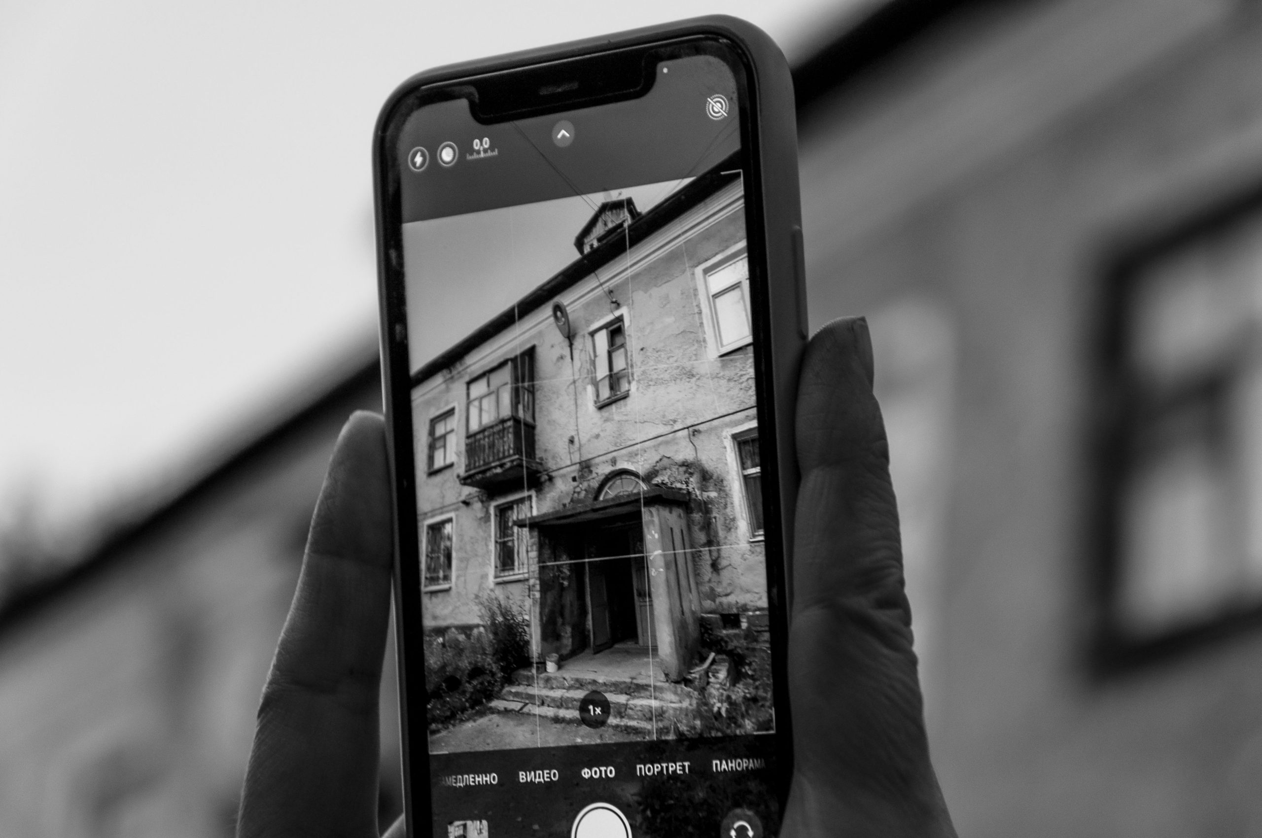 Why Nostalgia-Driven Social Media Is Winning Back Users